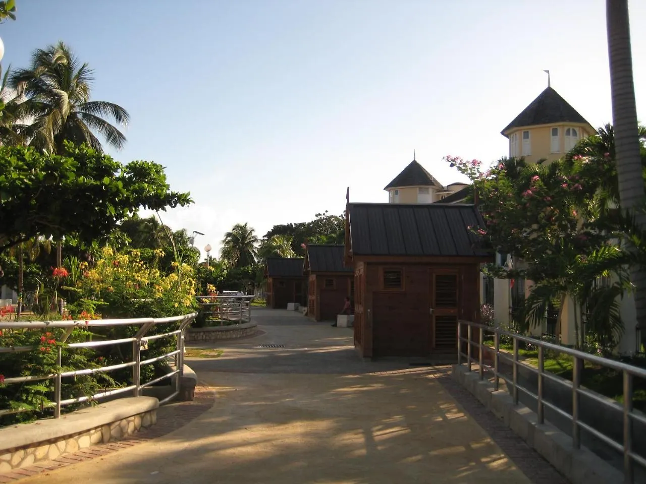 Sandcastle Resort Apartment E9 Ocho Rios 3*,